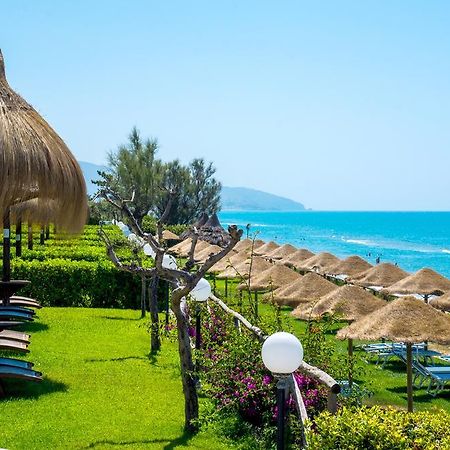 Holiday Village Fondi Εξωτερικό φωτογραφία