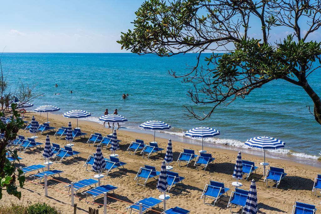 Holiday Village Fondi Εξωτερικό φωτογραφία