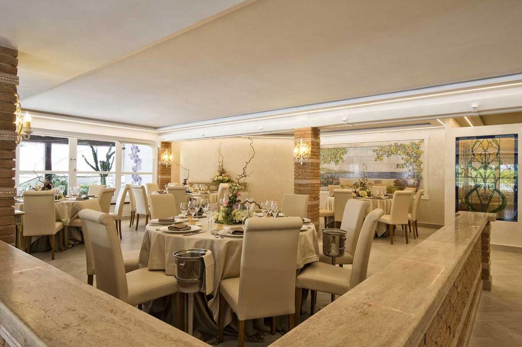 Holiday Village Fondi Εξωτερικό φωτογραφία