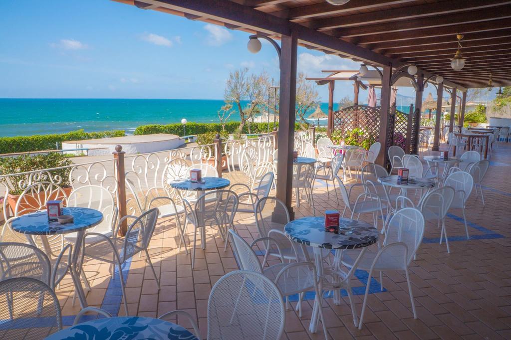 Holiday Village Fondi Εξωτερικό φωτογραφία