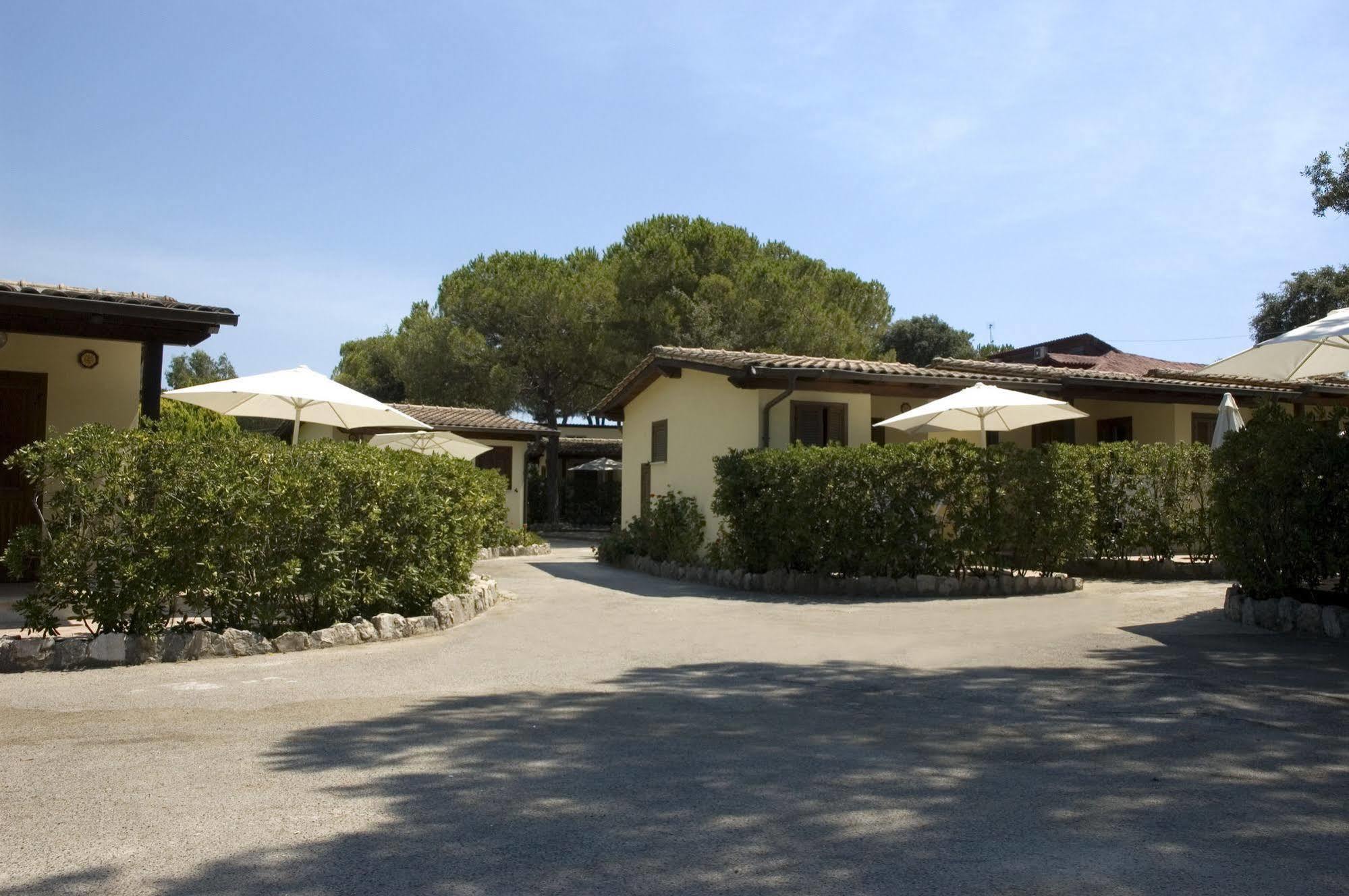 Holiday Village Fondi Εξωτερικό φωτογραφία