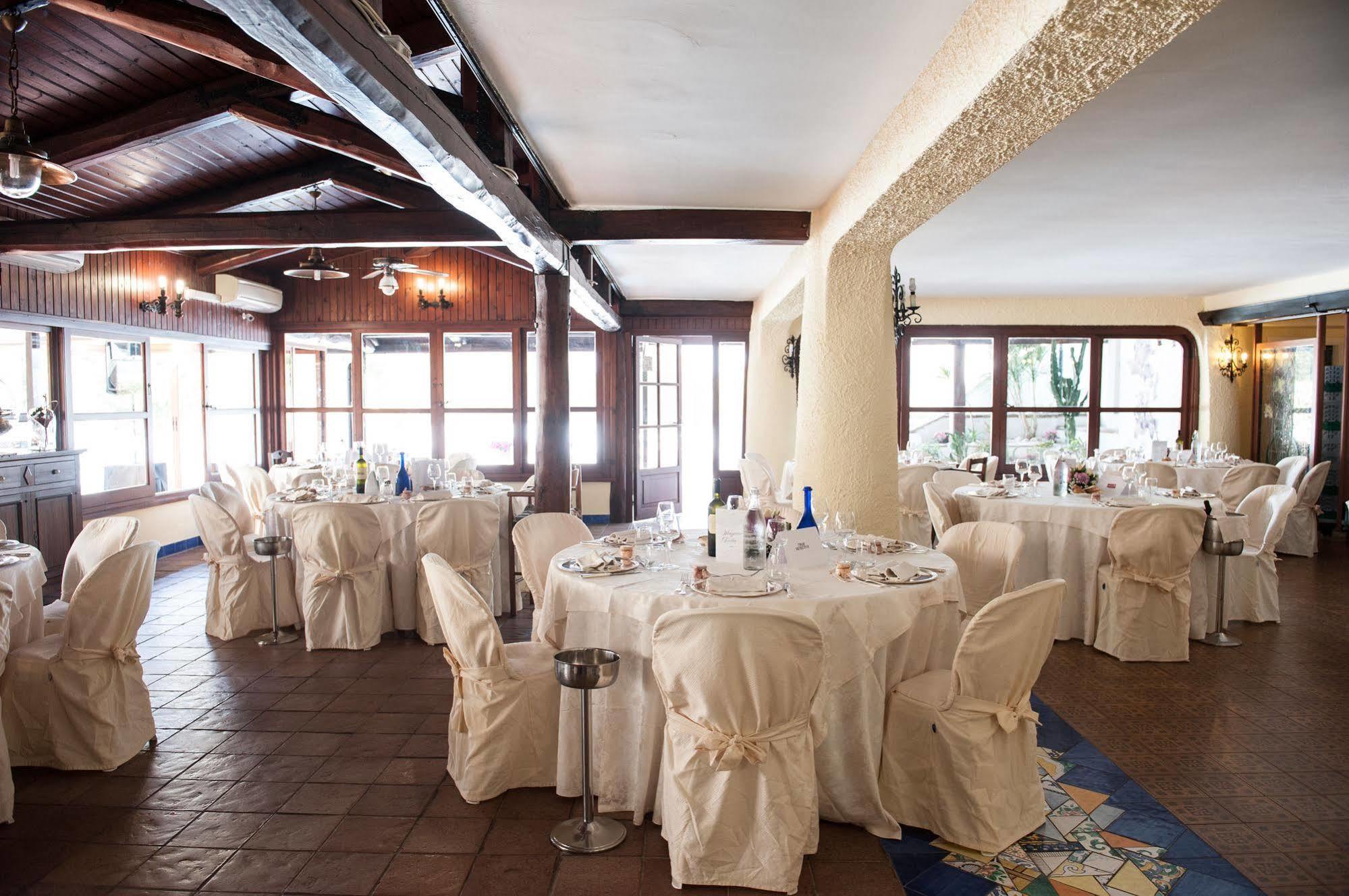 Holiday Village Fondi Εξωτερικό φωτογραφία