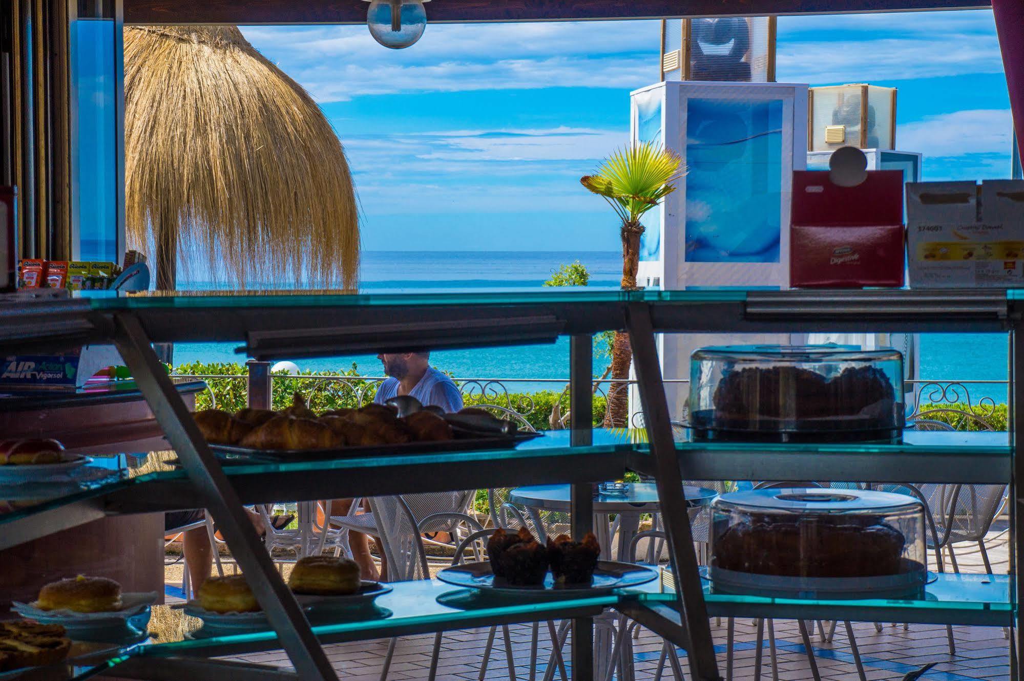 Holiday Village Fondi Εξωτερικό φωτογραφία