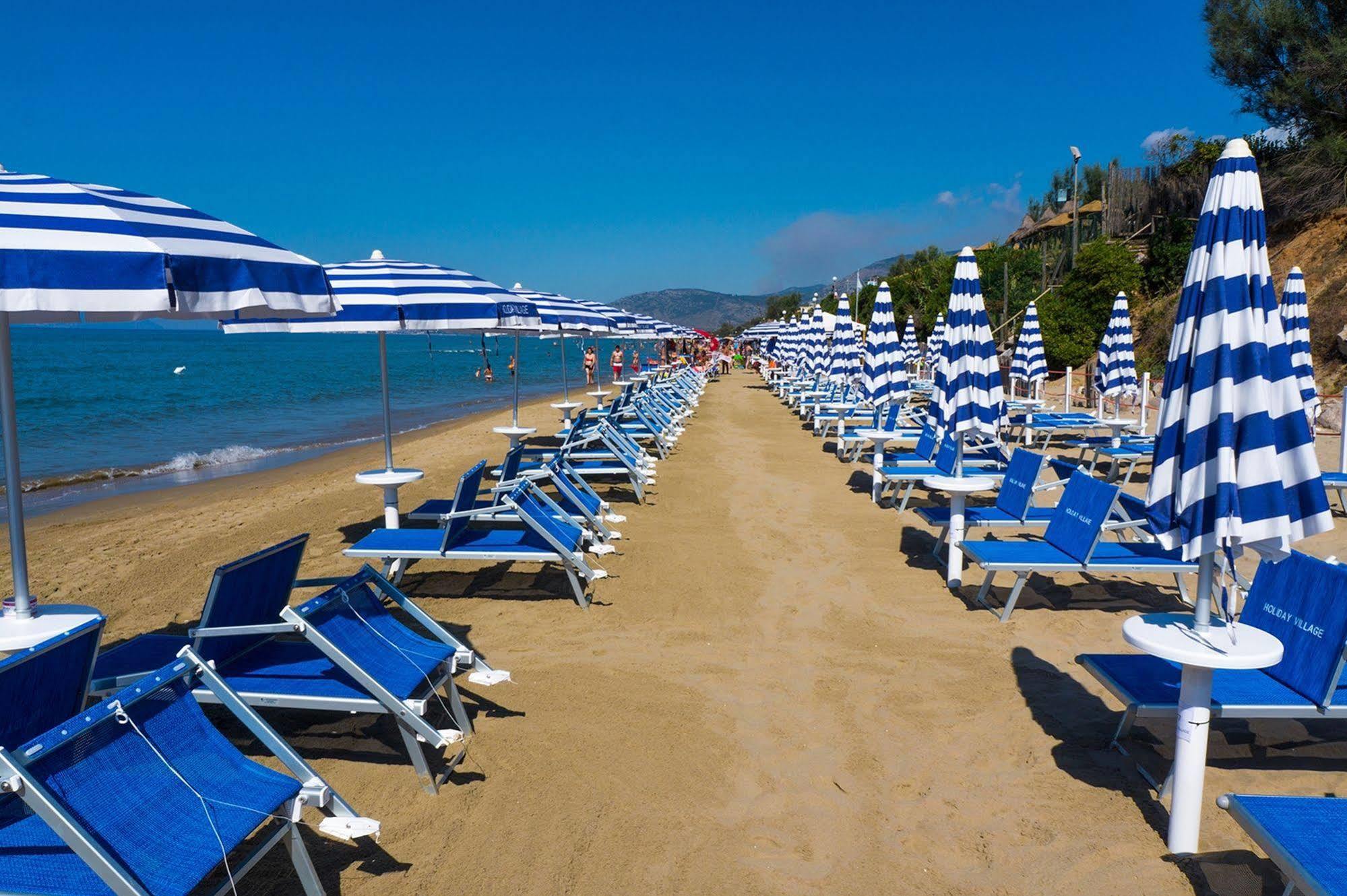Holiday Village Fondi Εξωτερικό φωτογραφία